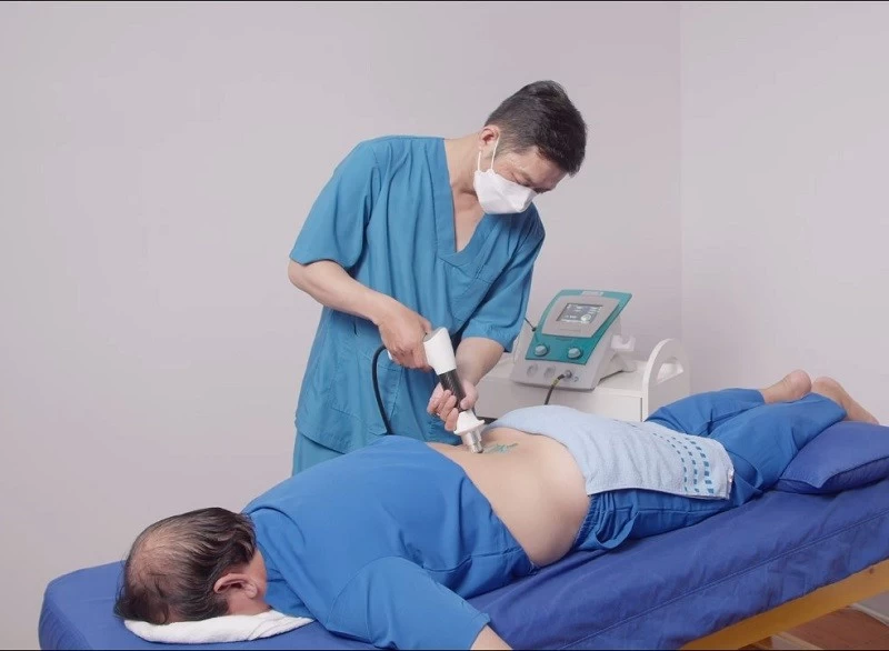 Hiểu đúng về liệu pháp sóng xung kích trong phục hồi sau đột quỵ