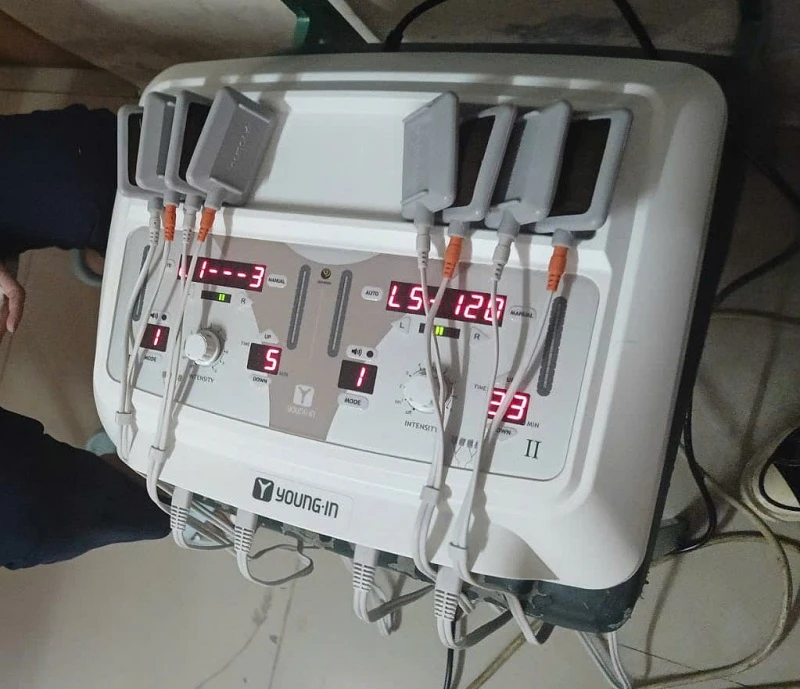 Hình ảnh bàn giao máy điện xung