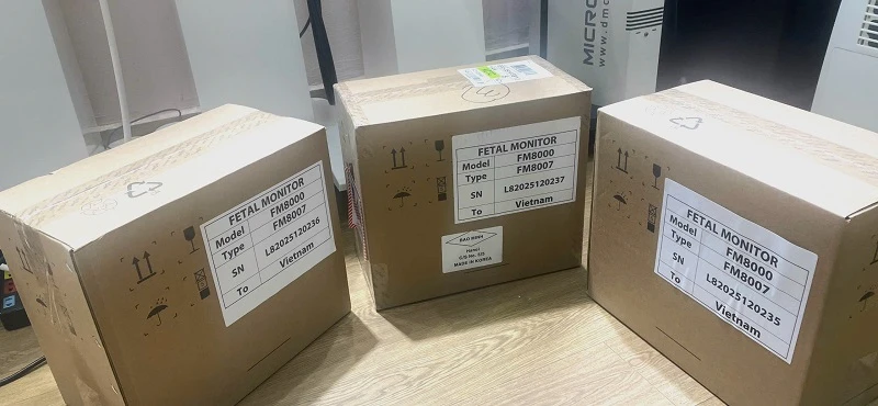 Hình ảnh bàn giao monitor sản khoa